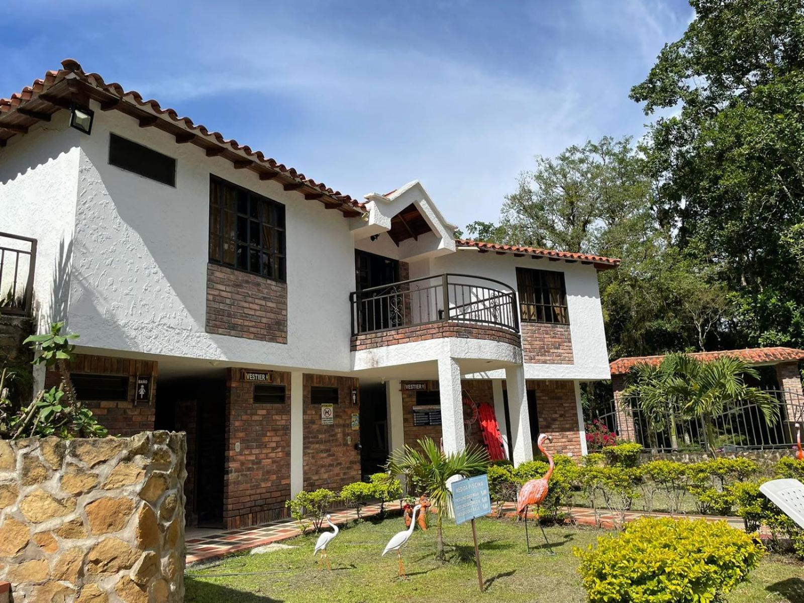 Rancho San Luis, Páramo Esterno foto